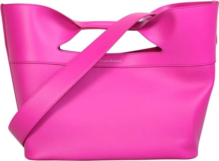 The Bow tote from is shaped from leather to a spacious silhouette , Roze, Dames