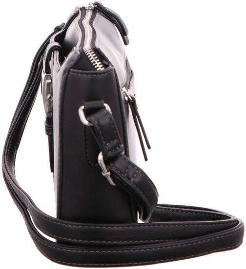 Gabor Umhä, ngetaschen